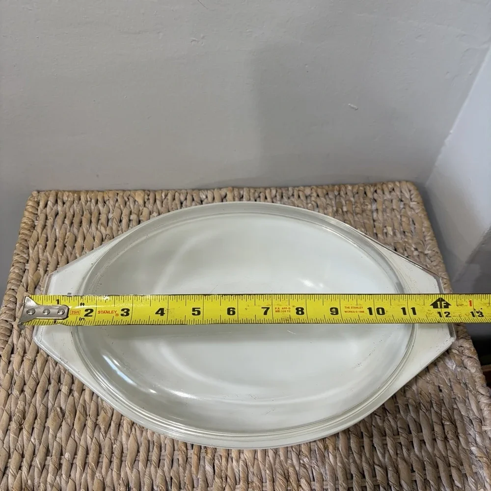 Vintage Pyrex Empire Scroll 
